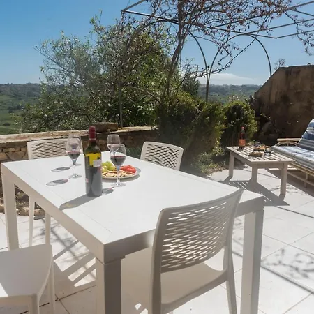 Dar Ta'gajdoru W/terrace-180° Country View Cste1-1 * Il-Pergla